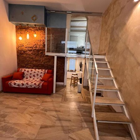 Da Marieddu Appartamento Indipendente In Centro Citta CTA Exteriör bild