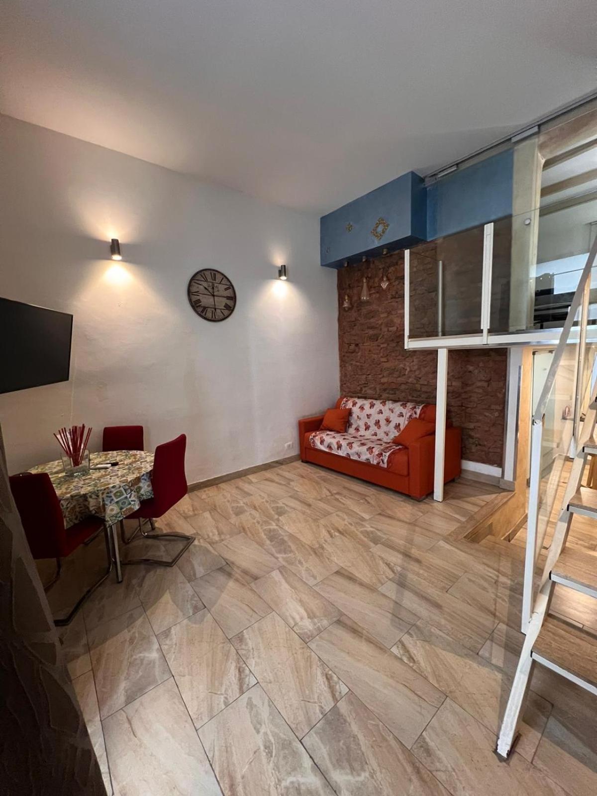 Da Marieddu Appartamento Indipendente In Centro Citta CTA Exteriör bild